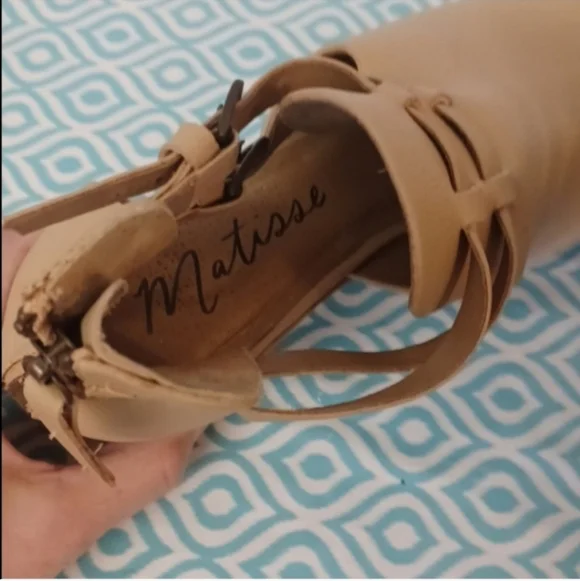 Matisse cut out booties buckles leather 9.5 - Picture 5 of 5